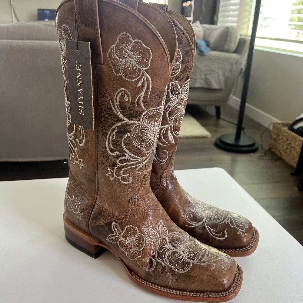 Women’s Shyanne Cowboy Boots